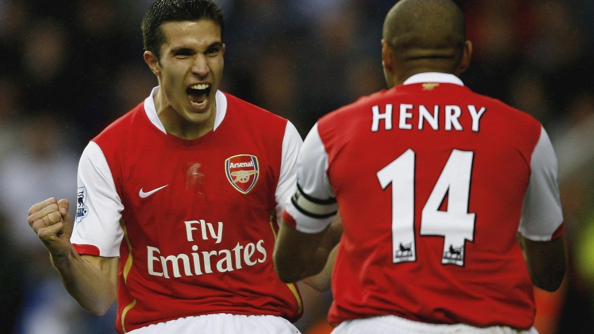 追逐欧文?先别急 摇摇欲坠的詹眉更需要湖人担心